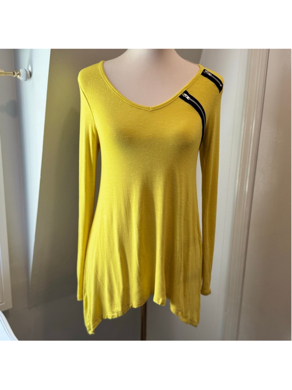 INC International Concepts Yellow Zipper Shoulder Swing Tunic Top | Size Small
